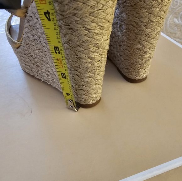 Michael Kors Gabriella Wedge - Picture 10 of 13